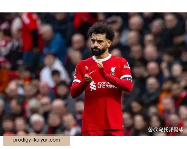 阿尔特塔引领阿森纳重返巅峰，球队氛围与战术创新值得关注