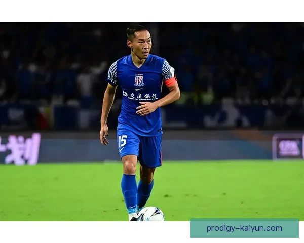 吴曦在本赛季表现稳健，展现出强大的比赛阅读能力与战术意识